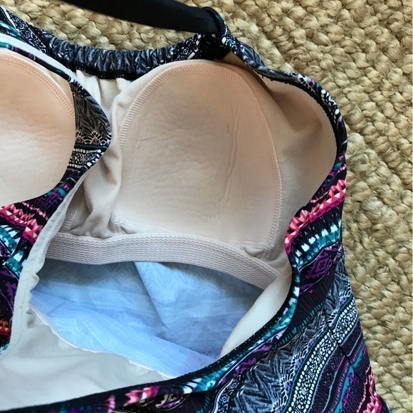 KONA Sol tankini two piece bathing suit top. Size small. - Picture 5 of 8